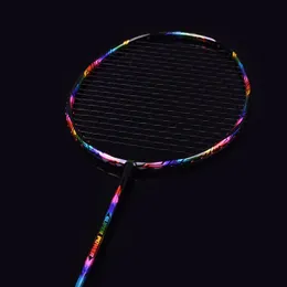 Ultralight 7U 67G Professional Full Carbon Badminton Racket N90III STRUNG BADMINTON RACQUET 30ポンドのグリップとバッグ240304