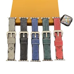 2024 New Style Luxury Watch Band 38 40 41 42 44 45 49 mm 꽃 가죽 시계 Iwatch 8 7 6 5 4 SE 디자이너 워치 밴드 고급 가죽 손목 대역을위한 스트랩 손목 밴드