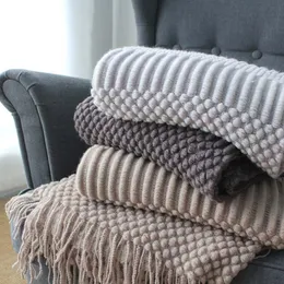 Sommer Frühling Gestrickte Klimaanlage Decken Nickerchen Werfen Decken Nordic Stil Einfarbig Khaki Grau Decke für Bett Sofa250j