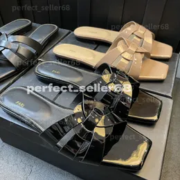 Sandalet Ünlü Tasarımcı Kadınlar Yaz Sandalet Tatil Çapraz Örgü Vovenhigh Heeled Flat Slipper Kauçuk Slaytlar Sandal Düz Plaj Ayakkabıları Elbise Ayakkabı