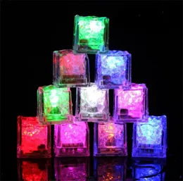 Мини-светодиодные фонари для вечеринок Квадратные светодиодные кубики льда, меняющие цвет Светящиеся кубики льда Мигающие мигающие Новинка для вечеринок 298 R29430262