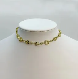 Designer Letter Chokers Halsband för kvinnor 18K Guldpläterad lyxhalsbandskedja smycken Tillbehör gåva