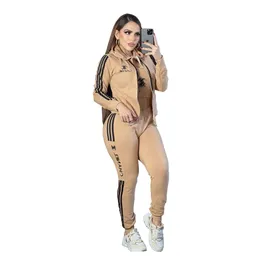 Tuta sportiva da donna Pantaloni casual Tuta da jogging da donna in tre pezzi Designer Khaki manica lunga con cappuccio e pantaloni alla moda Tuta sportiva Nave libera