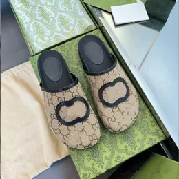 Mode män kvinnor sandaler vattentäta tofflor glida designer lyxiga platt höga klackar flip flops broderad plattform gummisandal läder stimskor 35-45