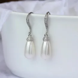 Delicate Teardrop Imitation Pearl Earrings Classic Fashion Silver Metal Zircon Inlaid Crystal Drop for Women 240305