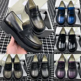女性デザイナープレッピースタイルjkコスプレの学生レフーシューズラウンドヘッドブリティッシュスタイルブラシをかけた革のシープスキンインナーリングカジュアルな女性の靴