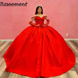 Атласные платья Quinceanera с красным жемчугом и бисером, корсет с открытыми плечами и бантом, Vestidos De 15 Anos (перчатки не включены)