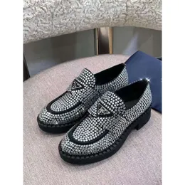 MKJ0001 PRA Casual Size Shoes Loafers Woman Brand Outdoor Shoe Luxury Top Designer Full Tz Diamond Fashion Ladies 35-41 Läder Metal Buckle UBK