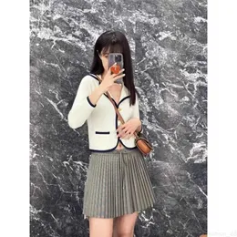 designer CE23 AutumnWinter New Style Commuting Polo Collar Contrast Color Slimming Knitted Cardigan Small Coat QHUQ