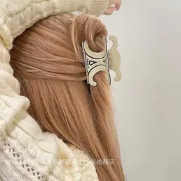 Morsetti Fermagli per capelli firmati Barrettes Designer CE Arco di trionfo Clip per artiglio per acido acetico Misura media Spedizione Cucchiaio posteriore per donna Squalo Copricapo estivo di fascia alta Capelli 7VA3