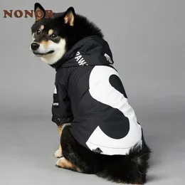 Nonor Pet Dog Waterproof Raincoat Jacket Jumpsuit Fashion Reflective Rain Coat Hooded Dogs kläder för små förnödenheter 240226