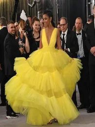 Red Carpet Yellow Dresses Evening Wear Deep V Neck Tutu tulle vestidos de fiesta Tiered Cutaway Sides Cheap Prom Dress1748783