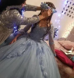 럭셔리 Quinceanera 드레스 2020 레이스 아플리케 볼 가운 멍청이 로브 드 발