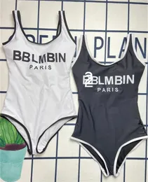 2024 Bikinis Mayo Kadın Seksi Mayo Yaz Tasarımcısı Yüzme Takımları Kadınlar Banyo Yüzme Giyim Takım Sıcak Satış Kıyafetleri Artı Top Swimwears