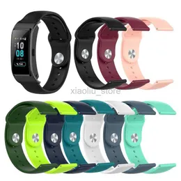 Bands Universal 18mm 20mm 22mm Silicone Strap Watchband för Samsung Galaxy Watch 42mm 46mm Active2 40mm 44mm Gear S2 S3 Band Armband Xiaomi Huawei GT2 Garmin 240308