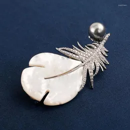 Brooches 1Pcs Mother Of Pearl Shell Feather Brooch High-end Accessories For Women's Trendy And Personalized