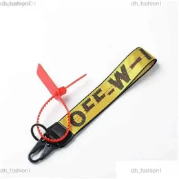 2024 Keychains Lanyards Fashion Off White Luxury Keychain Key Chain Transparent Rubber Jelly Letter Print Men Women Canvas Camera Penda 779TE0T