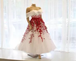 Vintage Design White and Red Wedding Dresses Big Bow Off Shoulder Floral Spets Bridal Bowns Ankellängd Vestido de Noiva64230317729844