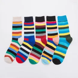 Herrensocken, 5 Paar, Herbst und Winter, fröhliche Männer, gestreift, Baumwolle, Straßentrend, bunt, modisch, lässig, mittlere Röhre