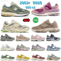 2024 nowe buty zwykłe 9060 Buty designerskie mężczyźni kobiety 2002r kwarc szary sól morski deszcz deszczowy chmur wiek odkrycia niebieskie mgły mineralne czerwone męskie trampki na zewnątrz z pudełkiem