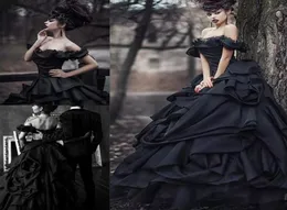 Vintage Gothic Black Princess Brautkleider, luxuriöse Rüschen, schulterfrei, Western Forest Garden Brautkleider BC46735615783