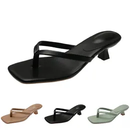 Yüksek ayakkabı topuklu Terlik Sandalet Sandalet Moda Gai Flip Flops Yaz Düz Sabaharlar Üçlü Beyaz Siyah Yeşil Kahverengi Renk Trendi