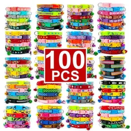 كامل 100pcs الياقات للياقة الكلاب مع أجراس قلادة قابلة للتعديل Pet Pet Puppy Accessories Accessories Pet Shop Products 21032311W