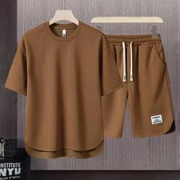 Verão masculino waffle manga curta camiseta e shorts conjunto respirável legal shorts conjunto de duas peças masculino impresso faixa conjunto 240311