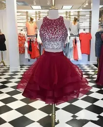 Short Burgundy Prom Dress 2021 Two Pieces Cheap Jewel Neck Bling Beaded Bodice Ruffles Skirts Organza Homecoming Party Dresses Gow4340232