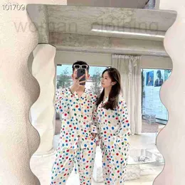 Damen Sleep Lounge Designer-Pyjama aus luxuriöser Eisseide im koreanischen Stil mit langen Ärmeln und farbenfrohem Polka-Dot-Pyjama, locker sitzendes Damen-Kleidungsset für zu Hause, süß 8INV