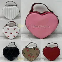 Modedesigner barn flickor handväskor baby hjärtformade kors kroppspåsar barn mini pu cherry axel väska kvinnor lyxiga klassiska molnpåse koppling påse handväska gåvor