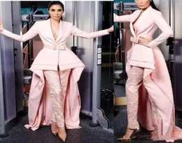 Elegant designer High Low Jumpsuits Evening Formal Dresses V Neck Pink Spets Pants Prom Party Wear med långa ärmar Satin Sash Cel9497245