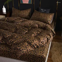 Conjuntos de cama roupa de cama na moda marca lençóis edredão capas fronhas puro algodão quatro peças conjunto leopardo impressão nórdico minimalista beddin