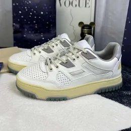 Luxury Sneakers Mężczyźni Zakokoła efekt Sneaker Treaker Buty koszykówki Buty Casual Walking But z pudełkiem 532