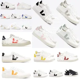 Classic Shoes Designer White Plate-forme Sneakers Woman OG V Original Trainers Classic White couples casual vegetarian style Casual Shoes Loafers Flats Platform