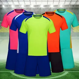 1 Set Soccer Jerseys Set Unisex Crew Neck T-shirt Shorts Set Breattable Student Training Uniform Adult Soccer Jersey för sport 240306