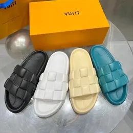 Waterfront Damier Terlik Kadın Sandal Lüks Tasarımcı Kauçuk Slayt Yaz Mans Mans Düz Açık Güneşli Loafer Siyah Beyaz Moda Sliders Havuz Plaj Mule Lady Sandale