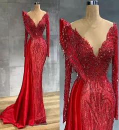 2022 Rote Abendkleider mit langen Ärmeln, luxuriöse Perlenkristalle, Meerjungfrau, Juwelenausschnitt, maßgeschneidert, Abschlussballkleider in Übergröße für formelle Anlässe W1900506