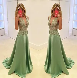 Prom Dresses Plunging V Neck Olive Green Satin Lace Appliques Pärlade illusion Långa aftonklänningar slitage Plus -storlek Formell festklänning8827908