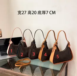 Fashion Special-Interest Embroidery Selenodont Bag New High-Grade French Stick Underarm Bags Wholesale