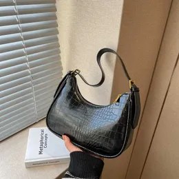 HBP 2024 Hot Crocodile Leather Handbags低価格の女性バッグレザーハンドバッグ大容量ハンドバッグ