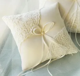 2019 Yeni zarif hassas iki boyutlu gelin yüzüğü yastık fildişi saten düğün töreni yastıkları ile bow9900412