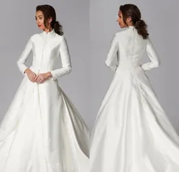 2020 Abiti da sposa musulmani modesti Una linea di raso Appliques Collo alto Abiti da sposa country Sweep Train Manica lunga Matrimonio bohémien 2832630