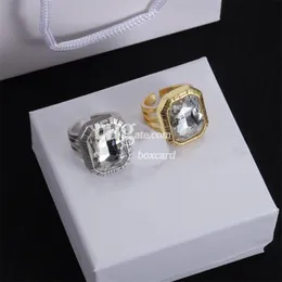Retro Golden Matal Rings Luxury Diamond Rings for Lovers Charming Rhinestone Cluster Rings with Box Jewelry Gift