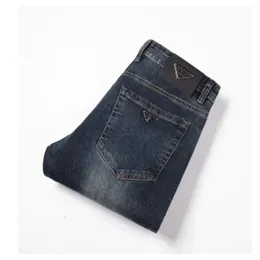 Jesienne nowe męskie rozryte Slim Fit Elastyczność Jeansy Straight Business Famous Classic Casual Spoders Projektant marki dżinsy 29-40