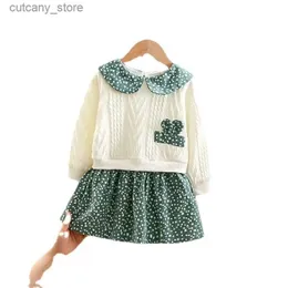 女の子のドレス冬の女の子の赤ちゃんの服の新生児のドレス