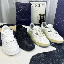 Neue Designer-Schuhe für Herren, Distressed-Effekt, Leder-Turnschuhe, modische Basketball-Sneaker, Damen-Gummigriffe, Freizeitschuhe, Trainer 532