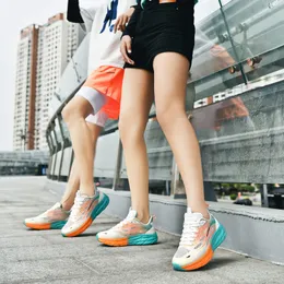 أحذية الجري للأزياء للرجال نساء تنفس أسود أبيض أخضر Gai-38 المدربين رجالي أحذية رياضية الحجم 7 جاي