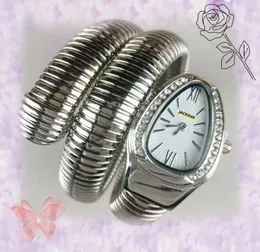 Senhora de luxo pulseira feminina relógio de quartzo ouro prata cobra diamantes anel relógio pulseira de aço inoxidável simples elegante versão coreana tendência estudante relógio de pulso presentes