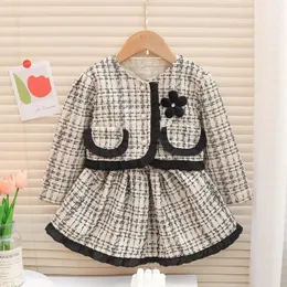 Kids Girls 2pcs Clothes Set Children Coat OutwearSkirts Vintage Tweed Outfits for 1-8ys Fashion Plaid Student Suit 240229